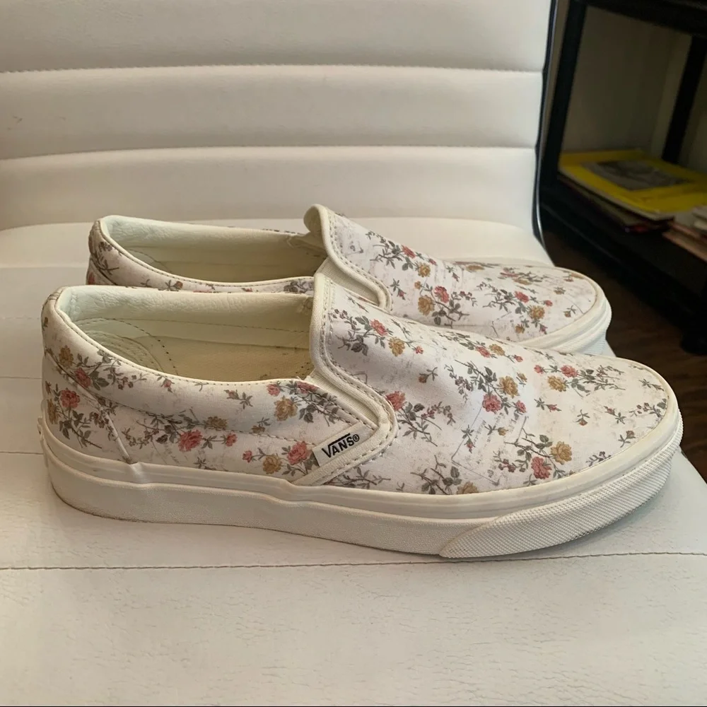 ✨️Vintage Slip On Floral Vans! The Original Skate Shoe! Size 8 - Picture 3 of 8